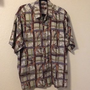 Natural Issue men’s button down front dress shirt